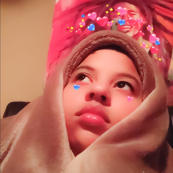 Meet your Posher, Chris - Picture 2 of 5